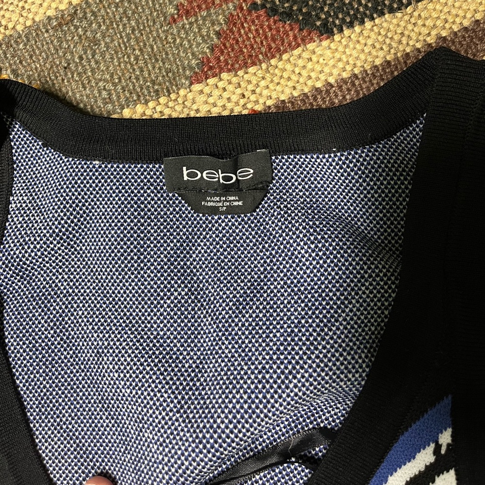 Bebe Pattern Dress - image 4